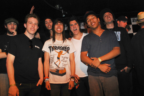 Pierce the Veil poses with friends