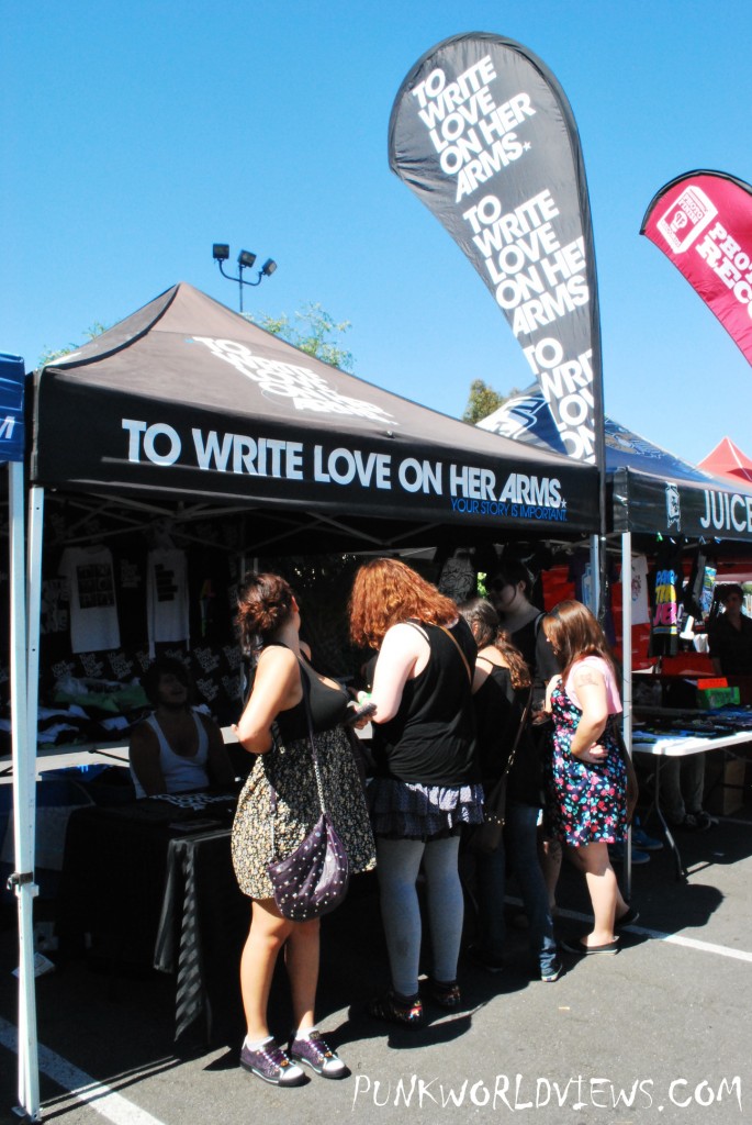 TWLOHA at the 2010 Bamboozle