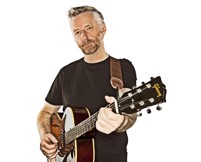 billybragg-700x-cropped